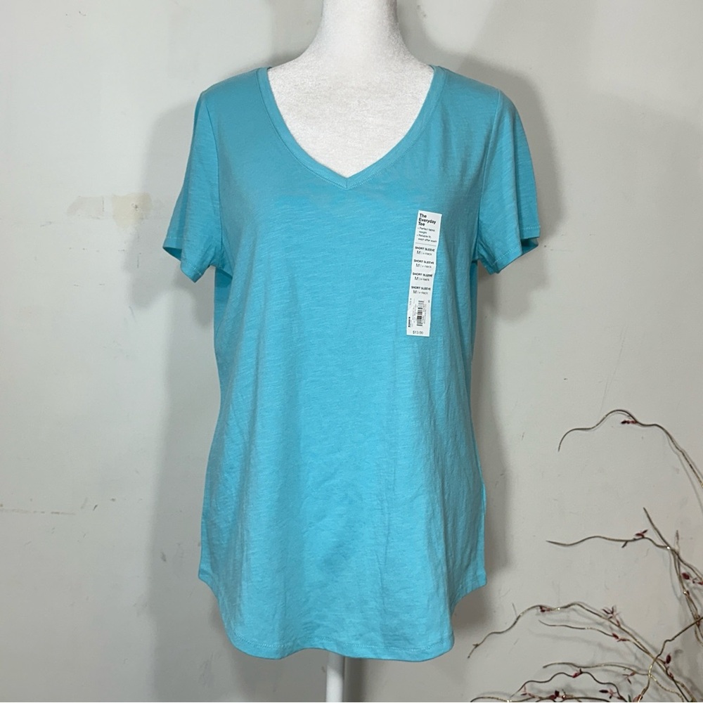 Sonoma V Neck T shirt